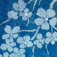 Charger l&#39;image dans la galerie, Batik Cloth 46&quot; x 90&quot;
