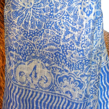 Charger l&#39;image dans la galerie, Silk Scarf 40 x 80&quot;
