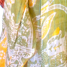 Charger l&#39;image dans la galerie, Silk Scarf 40&quot; x 80&quot;
