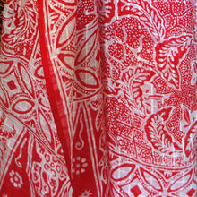 Charger l&#39;image dans la galerie, Silk Scarf 40&quot; x 80&quot;
