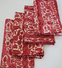 Load image into Gallery viewer, Table napkins 19&quot; x 19&quot; - Set of 4
